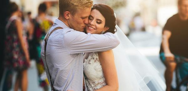 Pourquoi rattacher son conjoint à sa mutuelle et son PER après le mariage ?