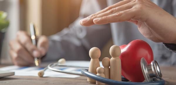 Prendre la mutuelle obligatoire en entreprise ou celle de son conjoint ?